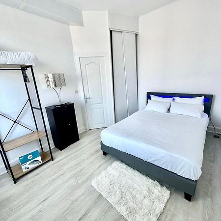 Appartement Moderne Vierzon Bagian luar foto