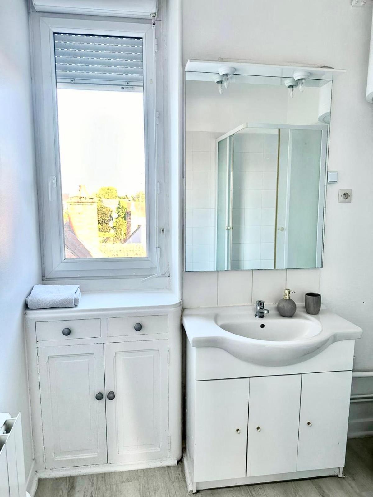 Appartement Moderne Vierzon Bagian luar foto